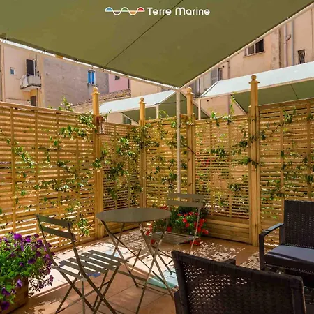 Affittacamere Jungle, Terre Marine